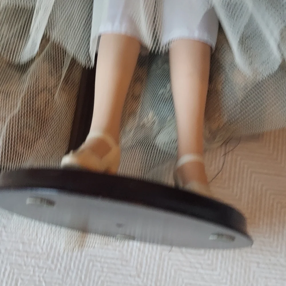 Vintage Duck House Heirloom Doll - Picture 10 of 13